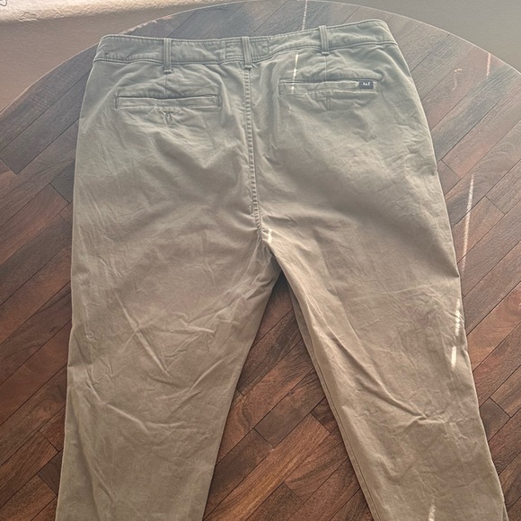 Men’s Abercrombie & Fitch Slim Chino Pants Olive Green. Size 36 X 32 - Picture 2 of 4